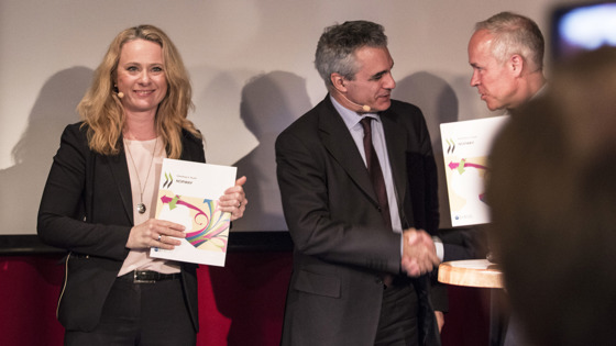 Statsråd Hauglie og Sanner mottok ny OECD-rapport om unge.
