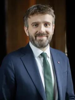 Portrettfoto av helse- og omsorgsminister Jan Christian Vestre - smilende