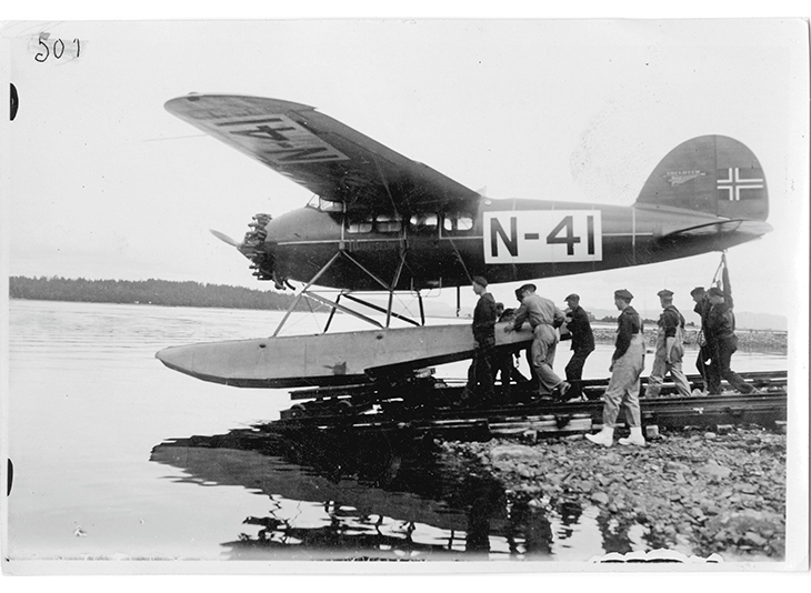 Figur 3.7 Den tredje Norvegia-ekspedisjonen 1929–30. Flyet N-41, som Hjalmar Riiser-Larsen nytta til kartlegging av Dronning Maud Land. 
