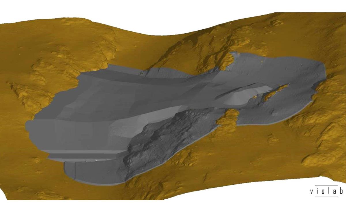 Generert bilde av havbunnen med dets formasjoner i forskjellige nyanser av brunt. Et grått felt er vist i midten av bildet. Dette er en illustrasjon av nåværende og fremtidig tildekking.