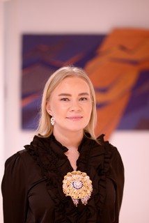 Portrett med lys bakgrunn