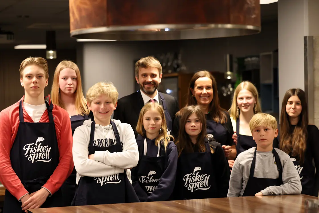 Helse- og omsorgsminister Jan Christian Vestre og fiskeri- og havminister Marianne Sivertsen Næss stilte som dommere i Kokkesprell – en landsdekkende konkurranse arrangert av myndighetenes kostholdsprogram Fiskesprell.