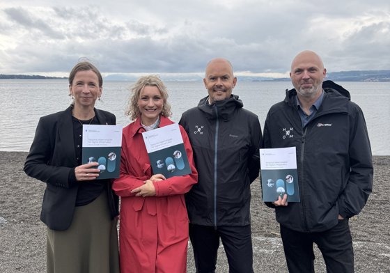 F.v justis- og beredskapsminister Astri Aas-Hansen, digitaliserings- og forvaltningsminister Karianne Tung, John-Eivind Velure, direktør i Nkom og avdelingsdirektør for avdeling Sikkerhet i Nkom, Svein Sundfør Scheie.