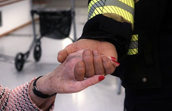 Figur 7.3 Mange brann- og redningsvesen gjør en stor innsats for å forebygge branner hos eldre og andre risikoutsatte grupper.