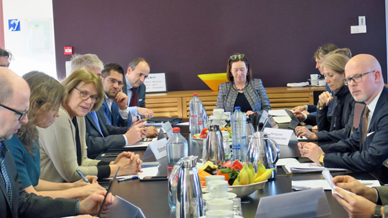 Statssekretæren i møte med regionkontorer