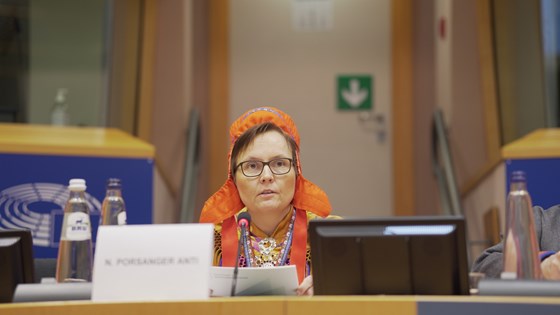 Statssekretær Nancy Porsanger Anti på Summit of Barents Euro-Artic Indigenous Sámi People.