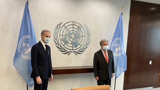 Statsminister Jonas Gahr Støre og FNs generalsekretær António Guterres