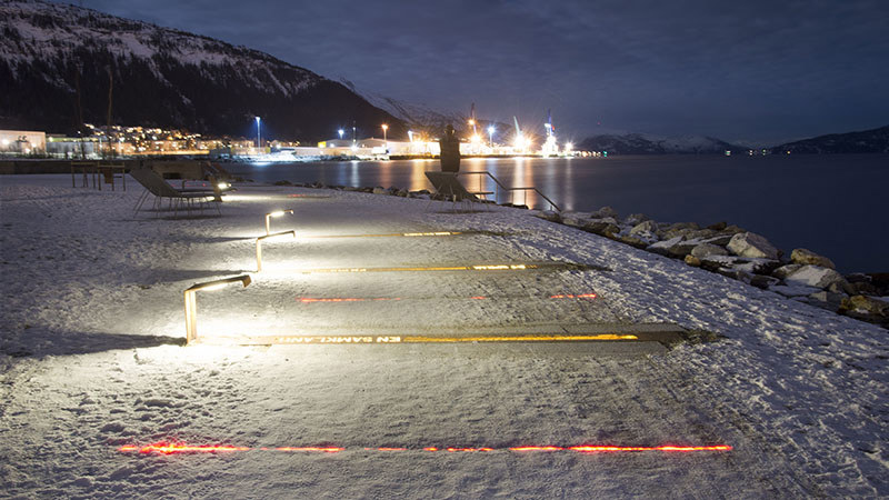 gangvei langs sjøfronten