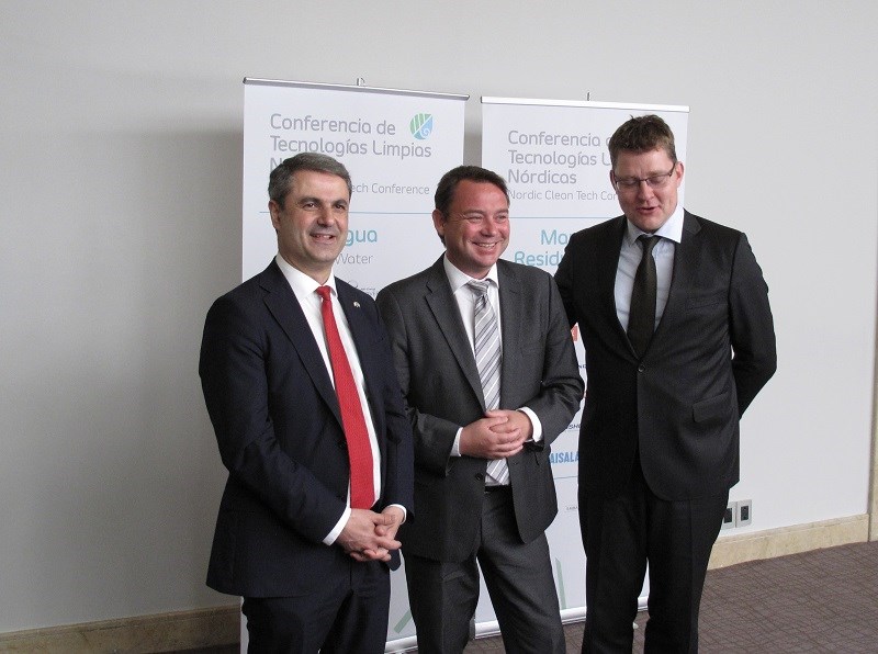 Statssekretær Fostervold sammen med Sveriges energiminister Ibrahim Baylan (til venstre) og Danmarks klima-, energi og bygningsminister Rasmus Helveg Petersen