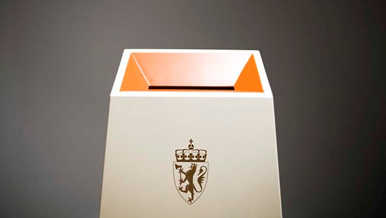 Illustrasjonsfoto av en stemmeurne