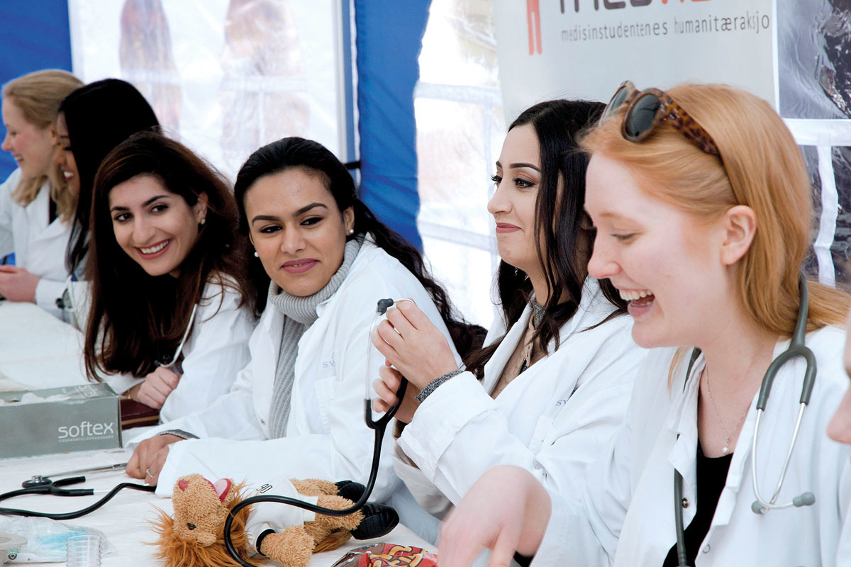 Kvinnelege medisinstudenter