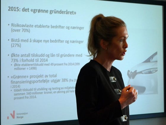 Direktør i Innovasjon Norge, Anita Krohn Tråseth, presenterer årsmeldingen.