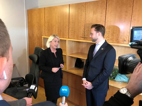 Monika Mæland blir ny justisminister og Nikolai Astrup tar over som kommunal- og moderniseringsminister