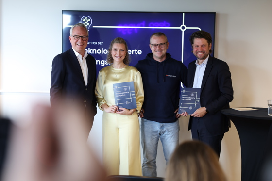 Administrerende direktør i Abelia, Øystein E. Søreide, digitaliserings- og forvaltningsminister Karianne Tung, daglig leder i DeepInsight Olav W. Haugå og statssekretær i nærings- og fiskeridepartementet Vegard G. Wennesland