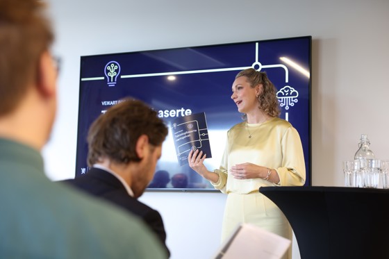 Digitaliserings- og forvaltningsminister Karianne Tung under fremleggelsen.