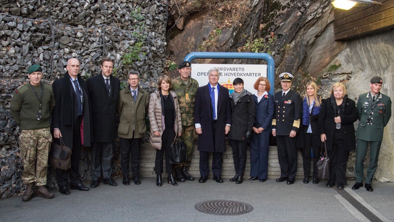 Den britiske og norske forsvarsministeren besøker FOH Den britiske og norske forsvarsministeren besøker FOH