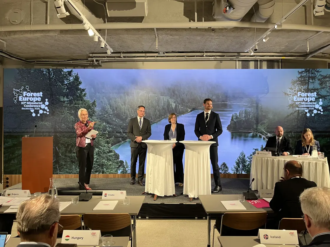 Sandtrøen på ministerkonferansen i Stockholm