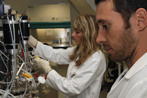 Figur 6.1 Den norske bedriften Pharmaq har sammen med det svenske selskapet Isconova fått støtte av blant annet EUs Eurostarsprogram for utvikling av ny laksevaksine. Programmet Eurostars gir støtte til forskningsutførende små og mellomstore bedrifter.