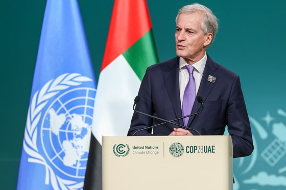 Norwegian Prime Minister Jonas Gahr Støre announced at the UN climate summit (COP28) in Dubai that Norway will provide NOK 270 million to the new fund for loss and damage associated with climate change (Loss and Damage Fund)