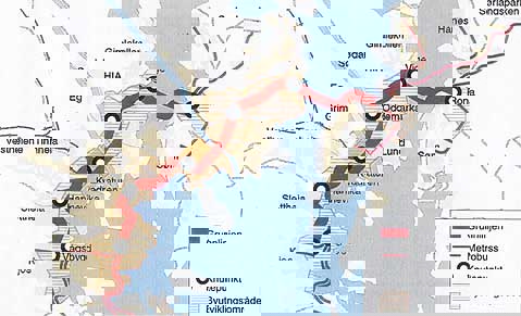 Figur 4.5 Kollektivstreng i Kristiansand muliggjør høy frekvens og et attraktivt tilbud. Videre byutvikling skal i hovedsak skje rundt knutepunktene langs strengen. Fjernvarmeforsyning med spillvarme fra industrien skjer i samme trasé.