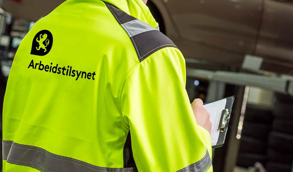 Bilete frå ein kontroll hjå ei verksemd.