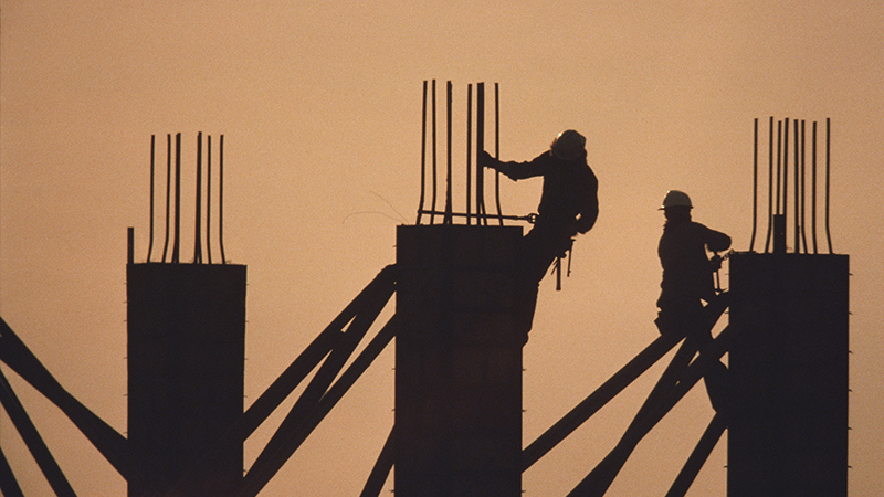 Bilde av arbeidere som jobber.