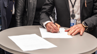 Signering av ny IA-avtale mellom partene i arbeidslivet og myndighetene