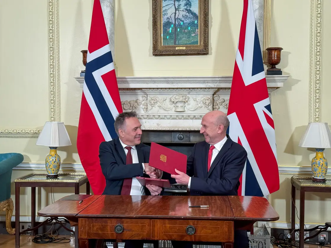 Norge och Storbritannien sluter "historiskt" försvarsavtal