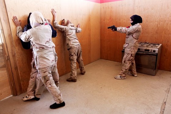 Kvinnelige soldater i CRU-styrken i Kabul, Afghanistan.