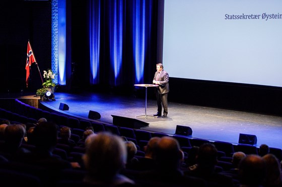 Statssekretær Øystein Bø holdt innlegg ved konferansen.