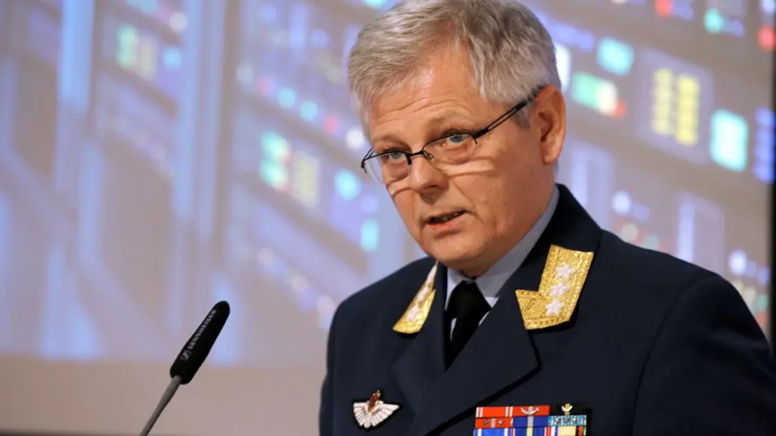 Sjef for Etterretningstjensten Generalløytnant Morten Haga Lunde.