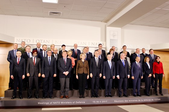 Forsvarsministrene i NATO møttes i Brussel 15.- 16. februar. 