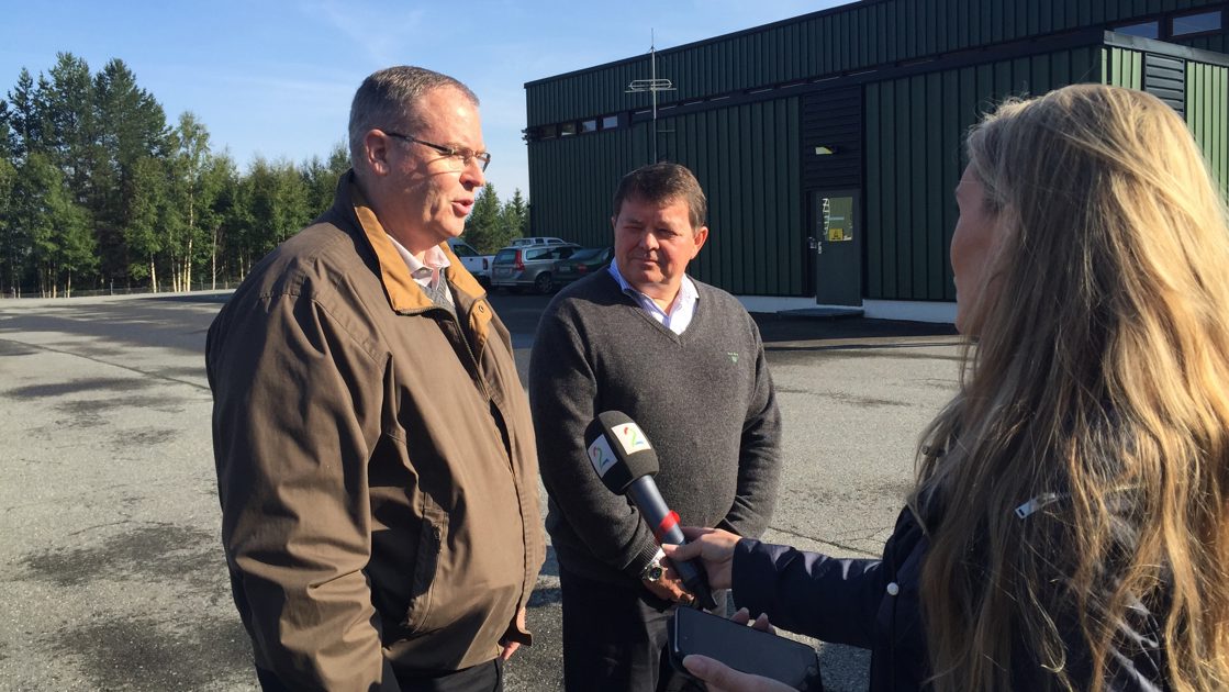Viseforsvarsminister Robert Work (USA) sammen med Statssekretær Øystein Bø (Norge) besøkte forhåndslagrene i Trøndelag. 