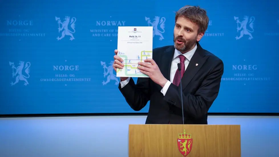 Helse- og omsorgsminister Jan Christian Vestre under fremleggelsen av Helsepersonellplan 2040