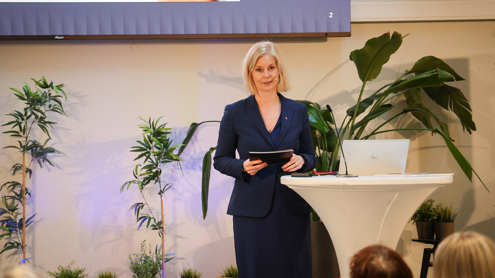 Forsknings- og høyere utdanningsministeren legger frem forskningssystemmeldingen