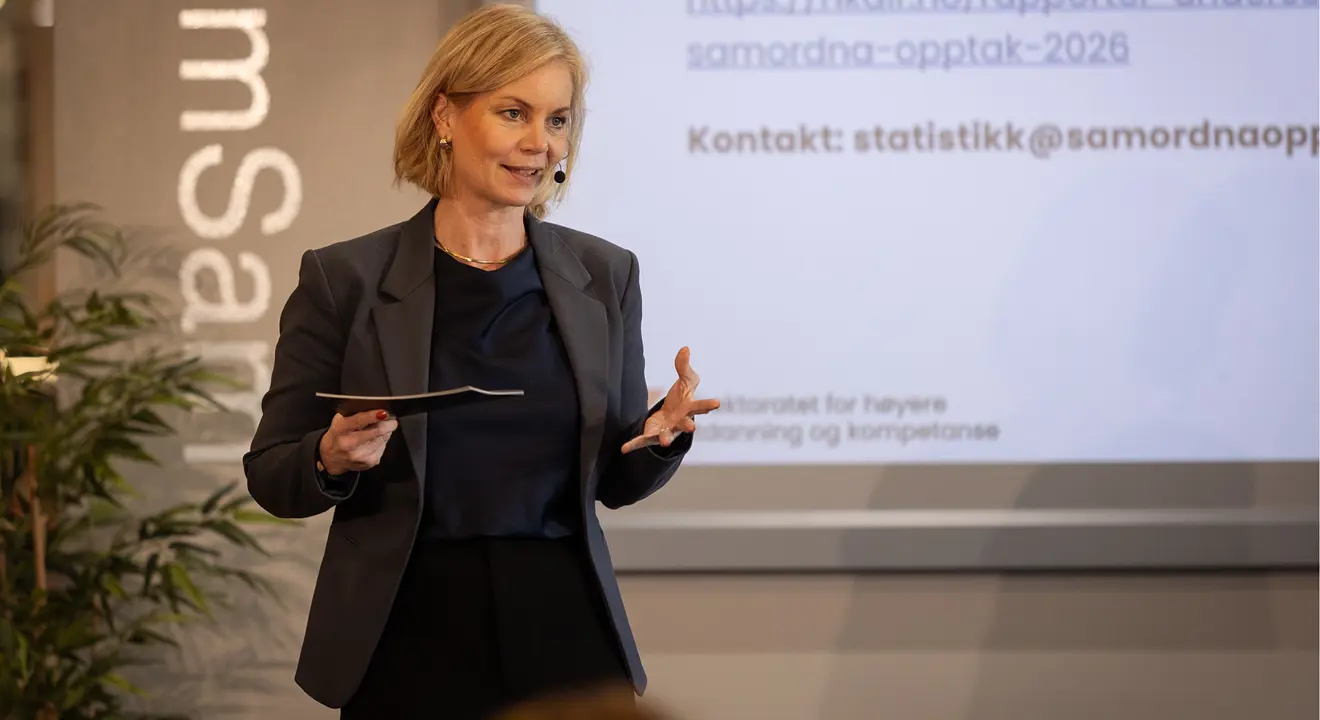 Forsknings- og høyere utdanningsminister Sigrun Aasland legger frem søkertall på Universitetet i Oslo