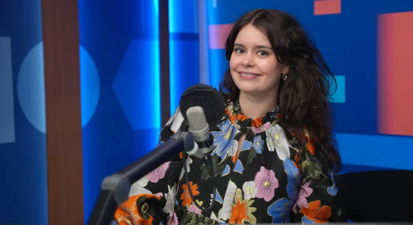 Sigrid Agnethe Hansen på jobb i NRK-studioet