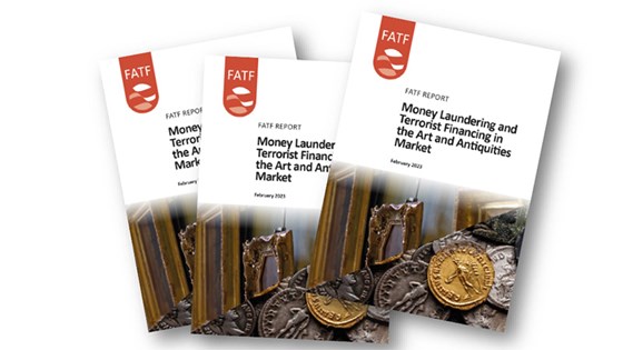Illustrasjon med tre forsider av rapporten Money Laundering and Terrorist Financing in the Art and Antiquities Market