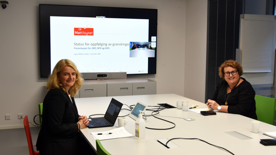 Mattilsynets direktør Ingunn Midttun Godal og landbruks- og matminister Olaug Bollestad