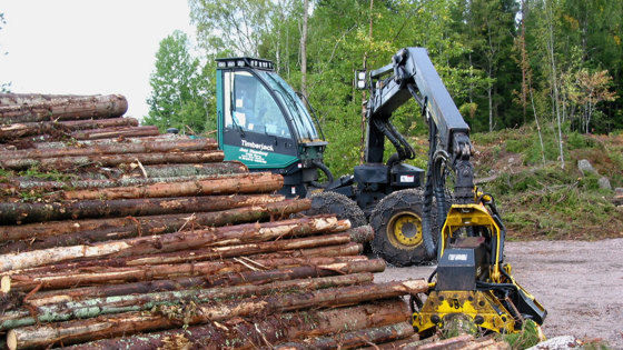 Tømmer og kvistemaskin