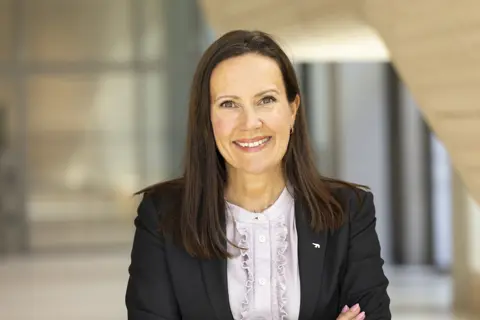 Portrett av fiskeri- og havministeren.