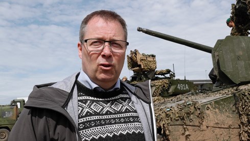 Forsvarsminister Bjørn Arild Gram hos eFP i Litauen.