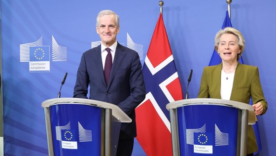 Statsminister Jonas Gahr Støre og EU-kommisjonens president Ursula von der Leyen