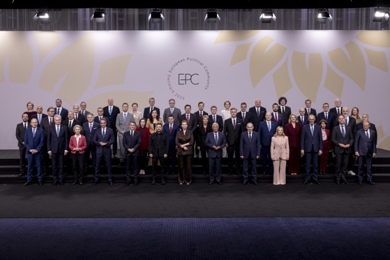 Gruppebilde av alle deltakerne på EPC-møtet.