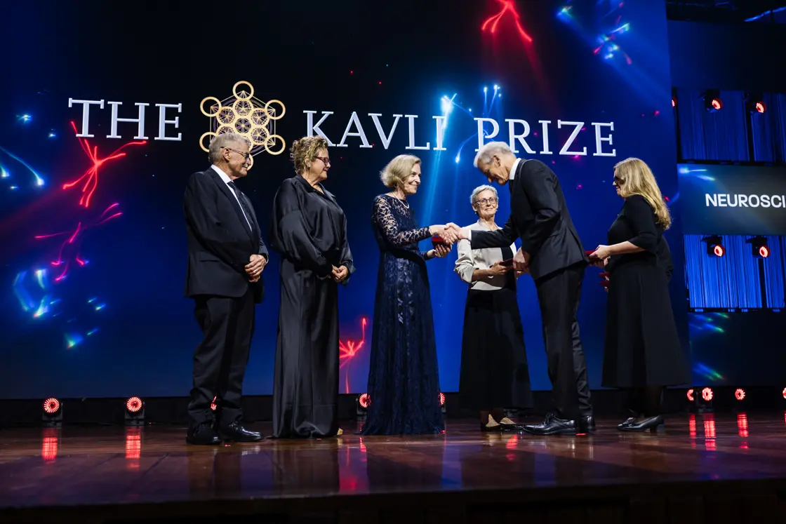 Prime Minister Støre congratulating Kavli Prize winners