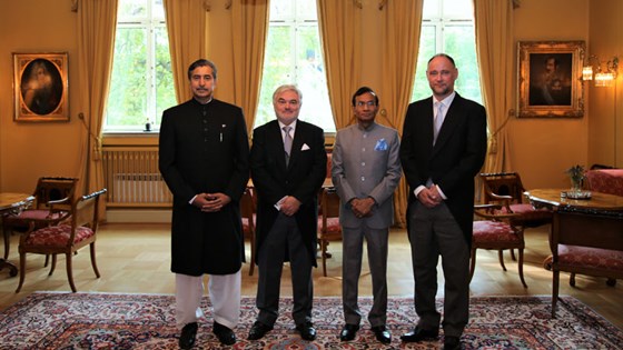 From left: Ambassador of Pakistan, H.E. Mr Zaheer Pervaiz Khan, Ambassador of Germany, H.E. Mr Alfred Grannas, Ambassador of India, H.E. Mr Krishan Kumar, Ambassador of the UK, H.E. Mr Richard Wood. (Credit: Anders Ballangrud, MFA)