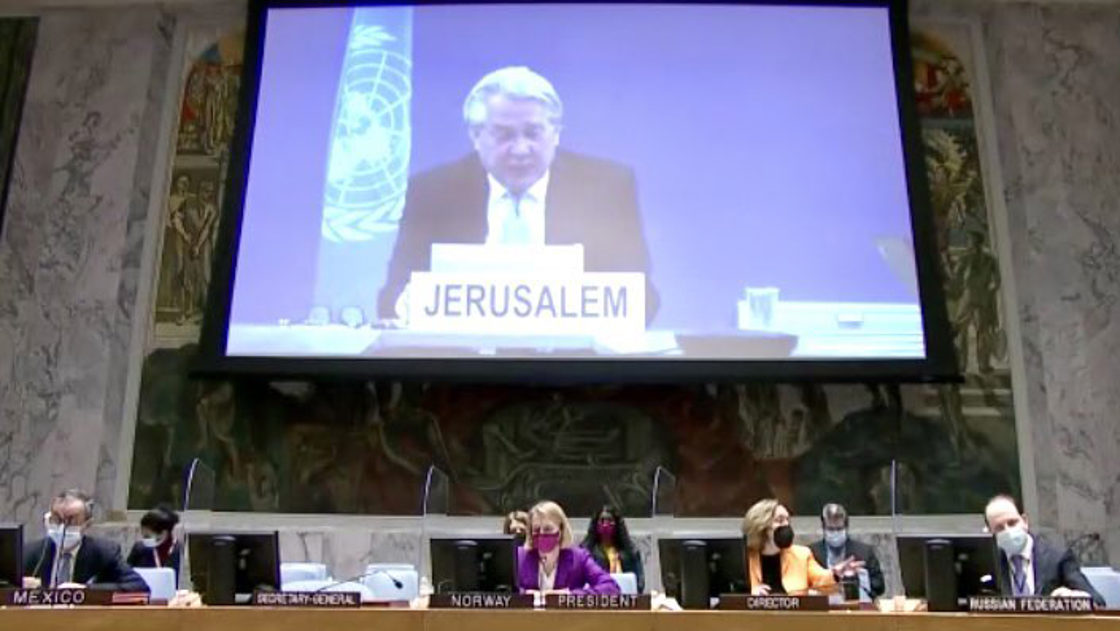 FNs spesialkoordinator Tor Wennesland orienterte om den israelsk-palestinske konflikten til Sikkerhetsrådet. Utenriksminister Huitfeldt ledet møtet. Foto: Pontus Höök, FN-delegasjonen