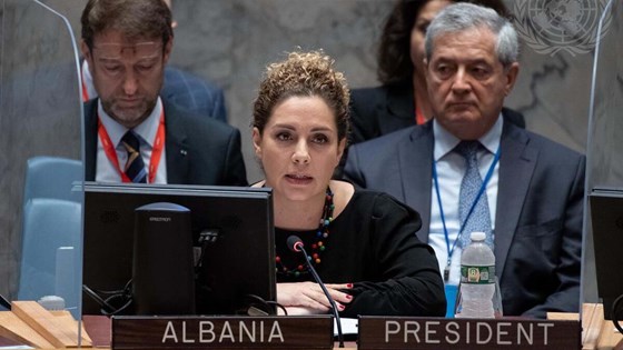 Olta Xhaçka,Albanias utenriksminister, ledet møtet der den årlige orienteringen  om samarbeidet  mellom FN og EU ble behandlet. Foto: Eskinder Debebe, FN