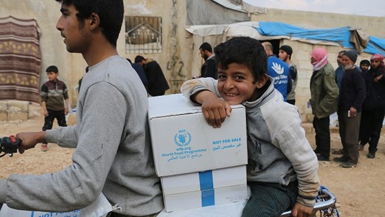 Syria: Norge oppfordrer alle parter til å bidra for å sikre at humanitær bistand når alle i Syria. En politisk løsning i Syria er viktig, og Norge støtter arbeidet FNs spesialutsending gjør. Foto: FN