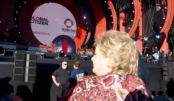 Statsministeren klar for festival. Foto: Ragnhild Simenstad, FN-delegasjonen